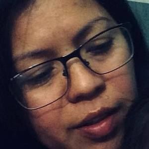 Meet your Posher, Dina